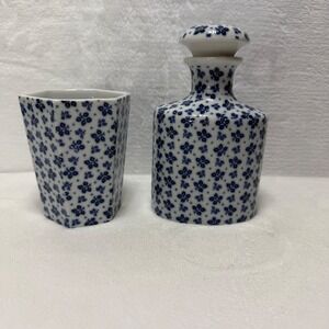 VTG 1977 MANN Blue Leaf Porcelain Decanter Bottle & Stopper Bud Vase Japan